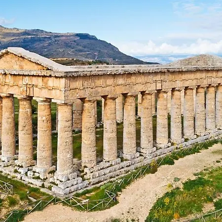 Dom wakacyjny Edori - Giardino Degli Allori *